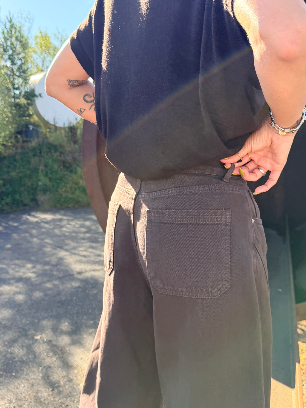 Dark Brown Wide-Leg Jeans