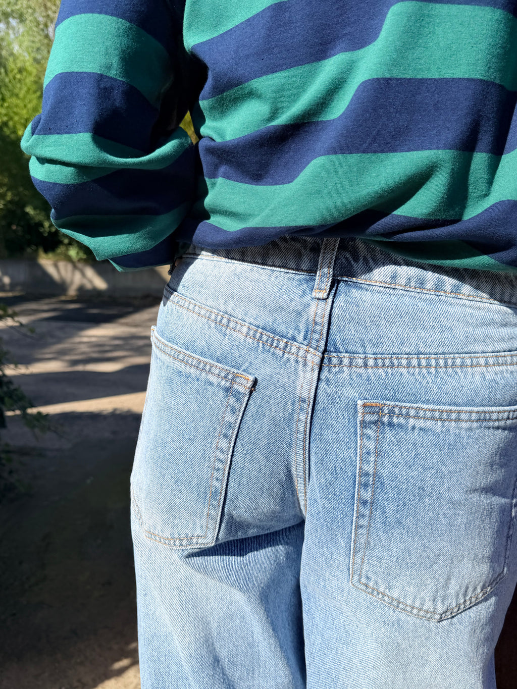barrel cut     jeans