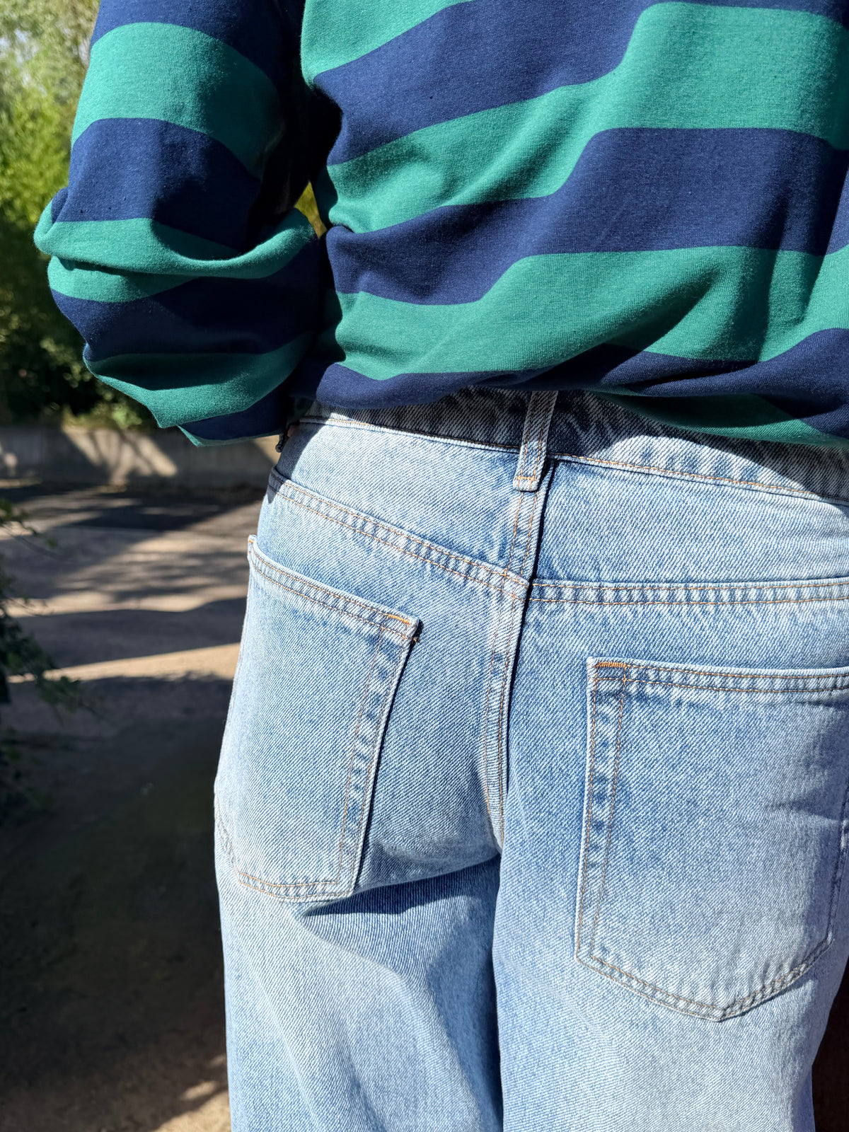 barrel cut     jeans