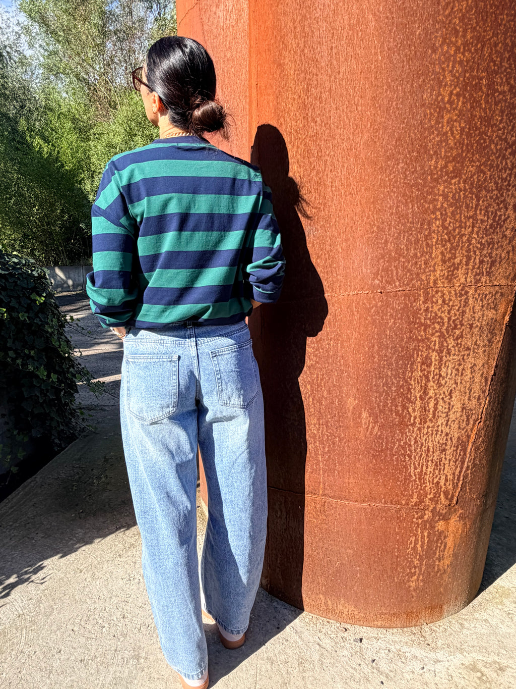 barrel cut     jeans