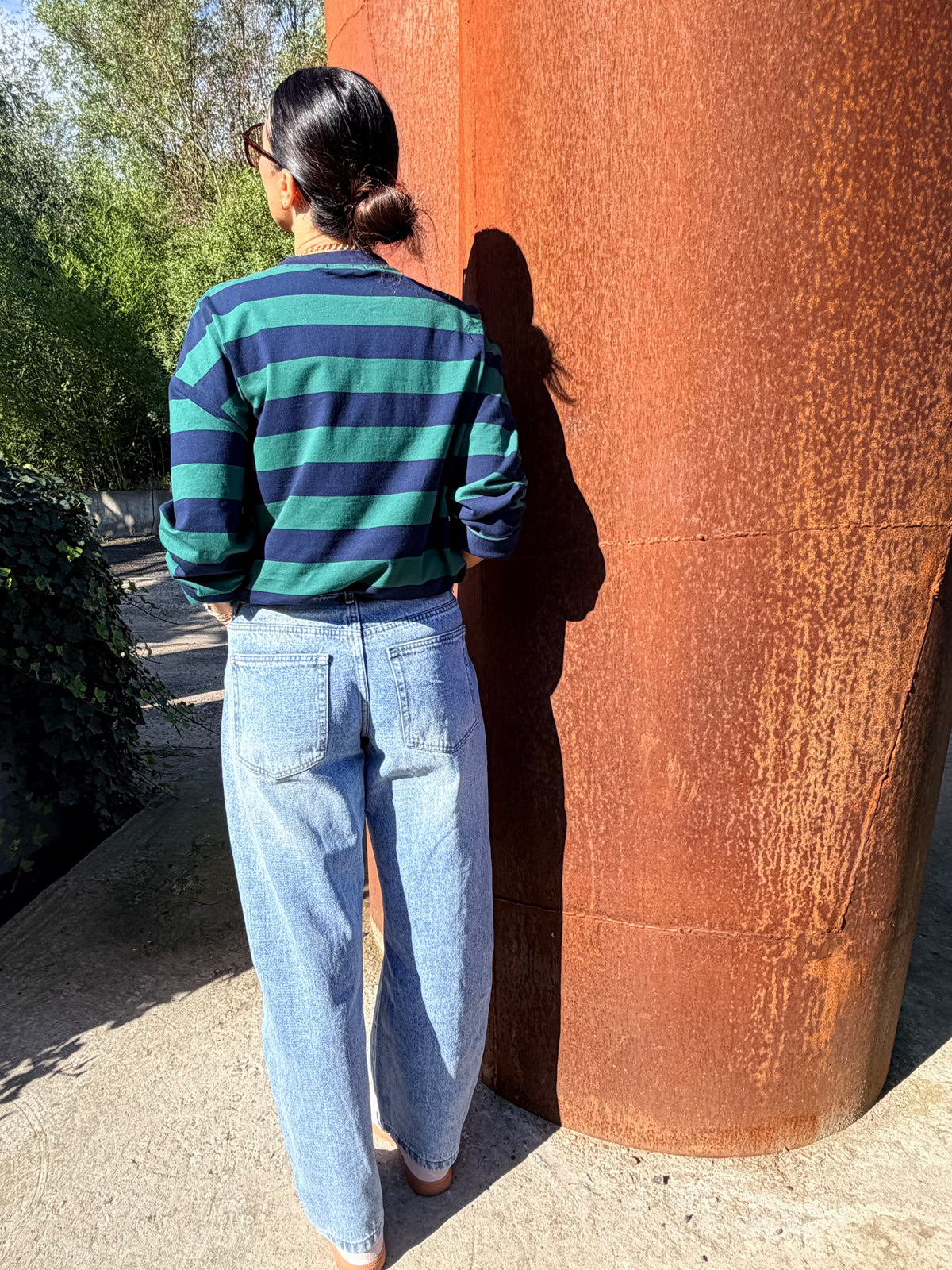 barrel cut     jeans